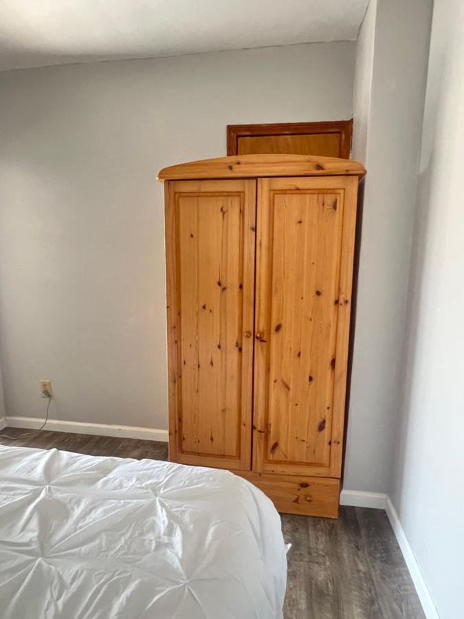 Shared Double Room Inside Home With Private Bathroom, Entrance Hawthorne Zewnętrze zdjęcie